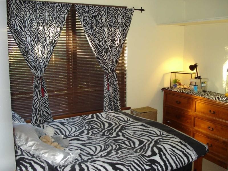 1 Palgrave Elbow, Marangaroo WA 6064