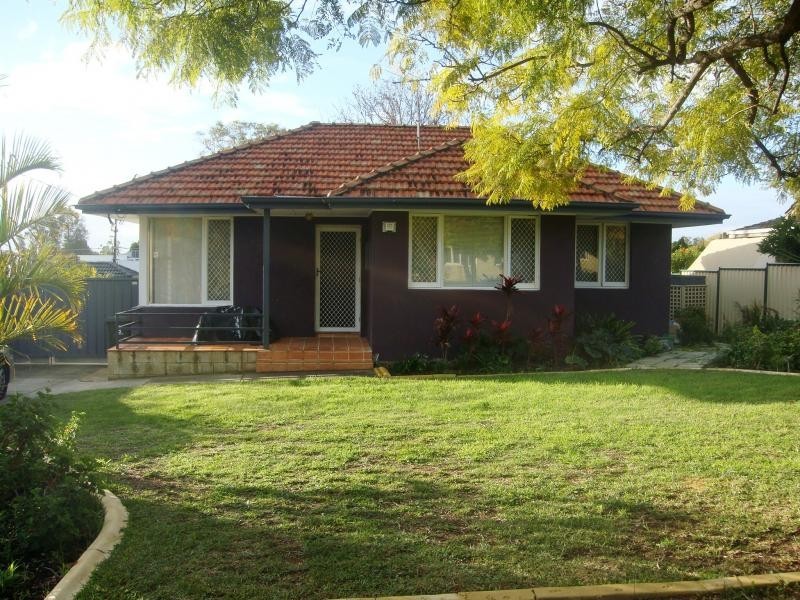 9 Louden Street, Balga WA 6061