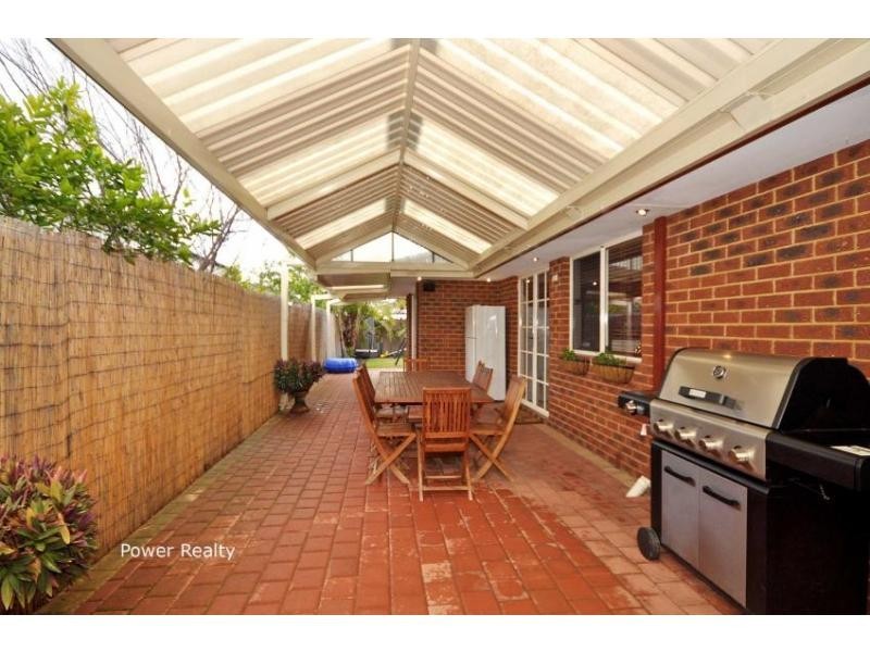 6 Karst Elbow, Alexander Heights WA 6064