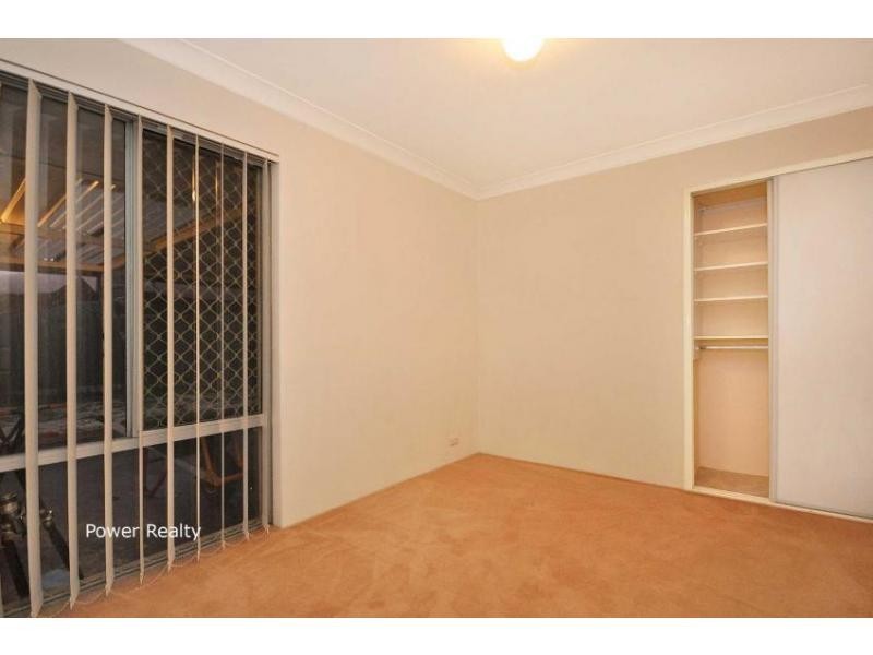 8 Wimpole Court, Alexander Heights WA 6064