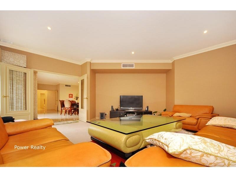 1 Banksaddle Place, Dianella WA 6059