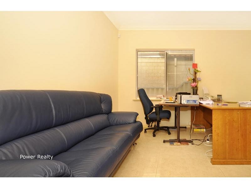 1 Banksaddle Place, Dianella WA 6059