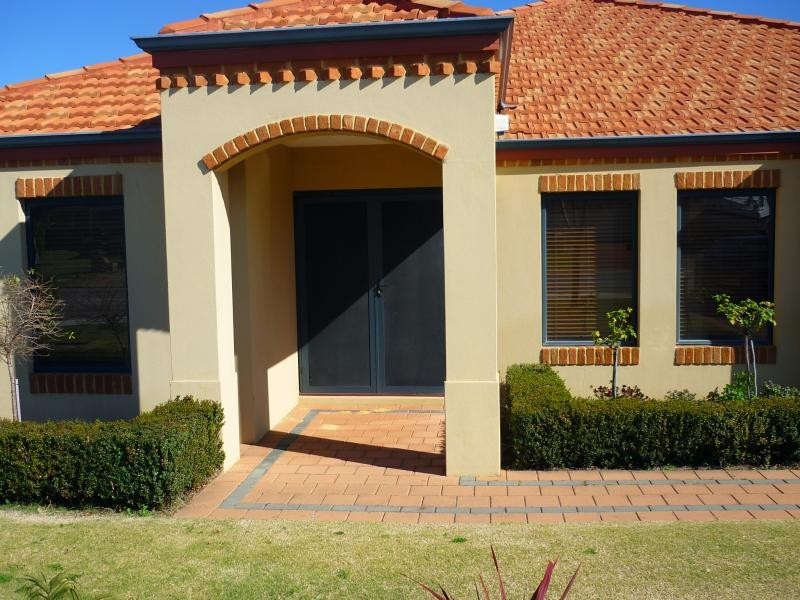 70 Abbotswood Drive, Landsdale WA 6065