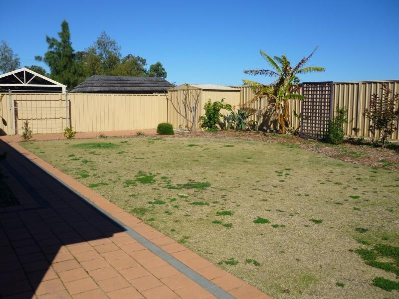 70 Abbotswood Drive, Landsdale WA 6065