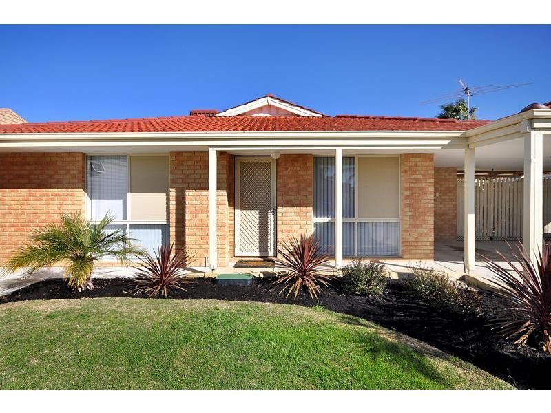 18 Parkin Way, Marangaroo WA 6064