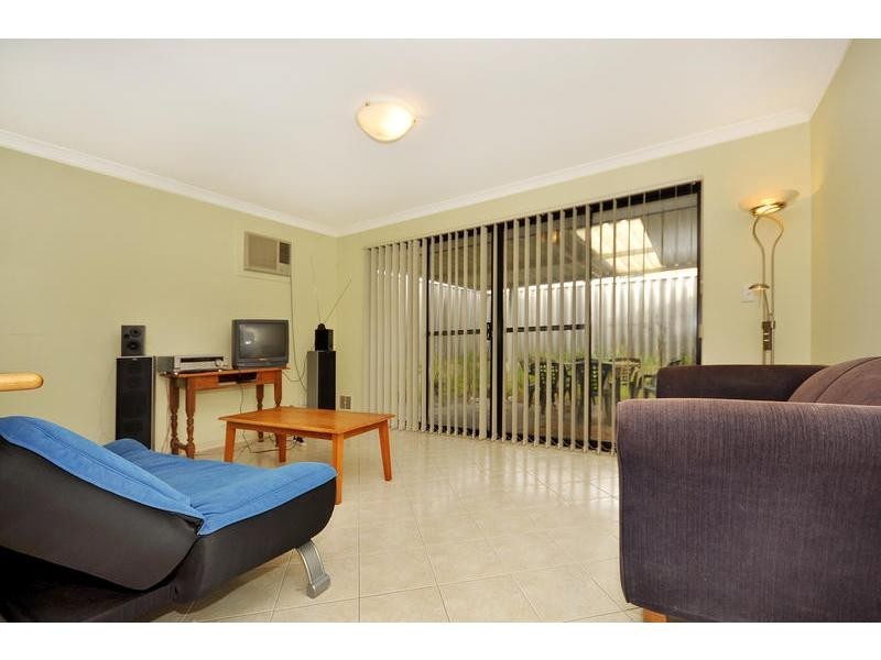 2C Eastbourne Crescent, Nollamara WA 6061