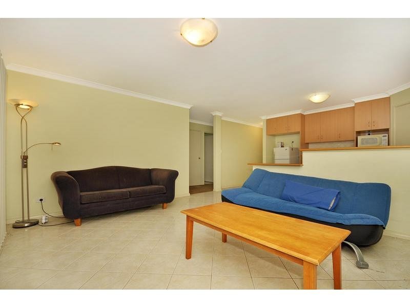 2C Eastbourne Crescent, Nollamara WA 6061