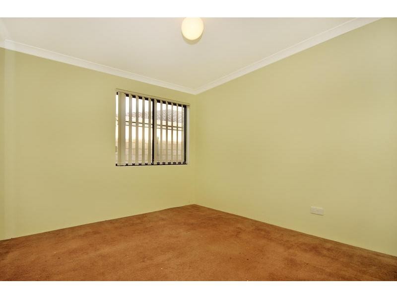 2C Eastbourne Crescent, Nollamara WA 6061