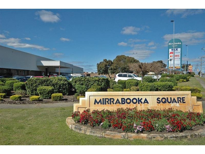 2C Eastbourne Crescent, Nollamara WA 6061