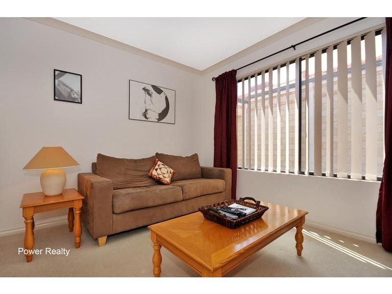 2/5 Vermont Street, Nollamara WA 6061