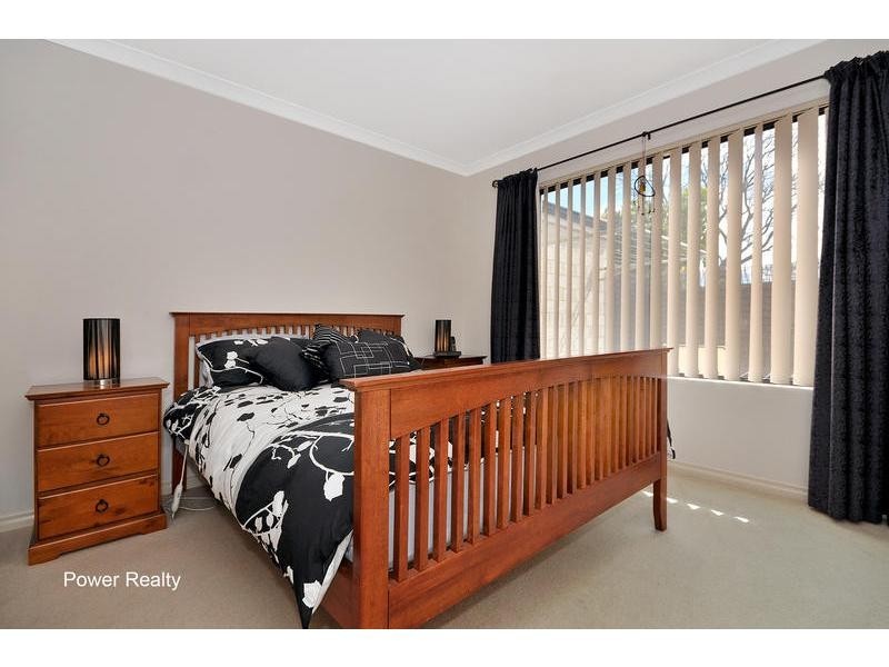 2/5 Vermont Street, Nollamara WA 6061
