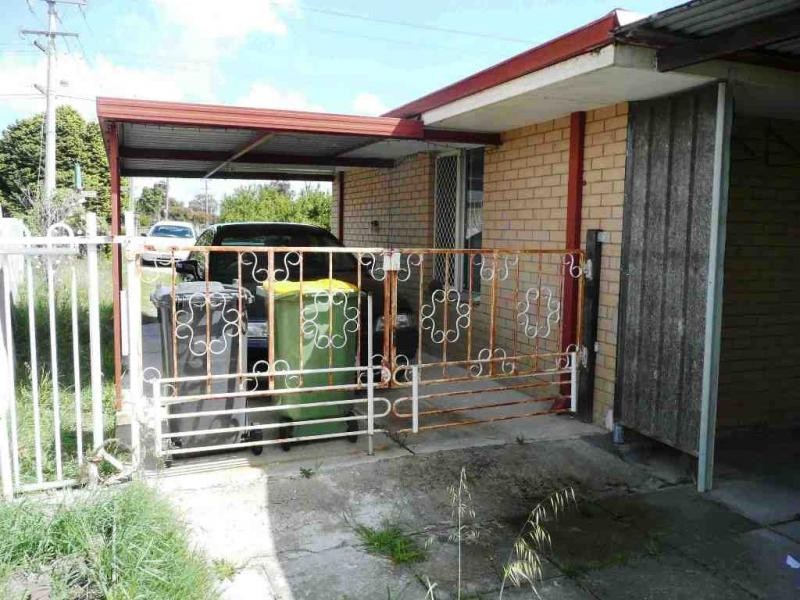132 Spencer Road, Langford WA 6147