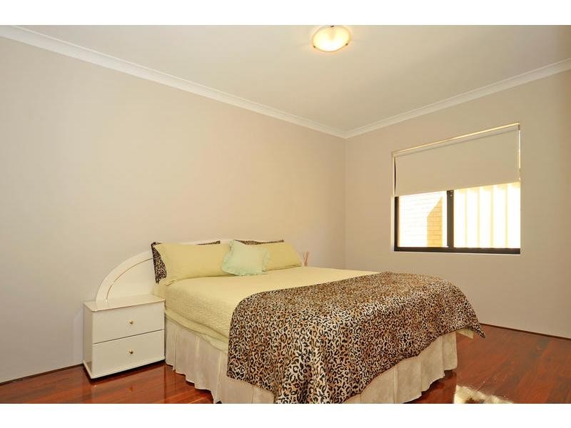 11 Landsdale Road, Darch WA 6065