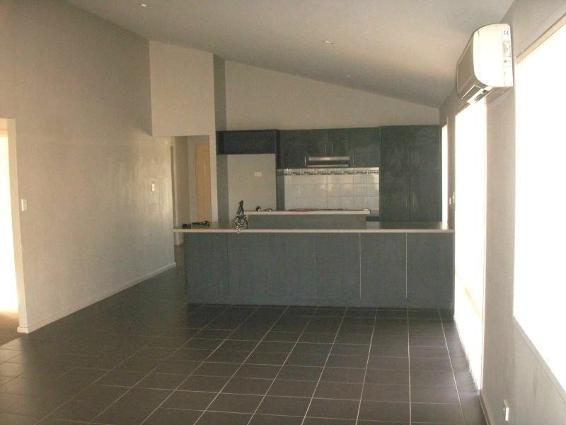 9 Wollaston Vista, Ellenbrook WA 6069