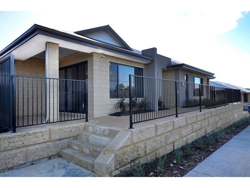 26 Vellum Loop, Aveley WA 6069