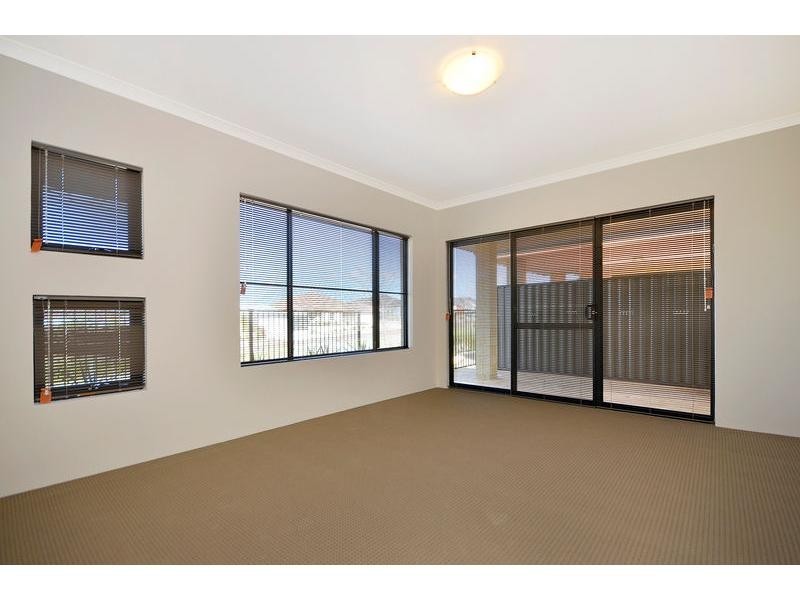 26 Vellum Loop, Aveley WA 6069
