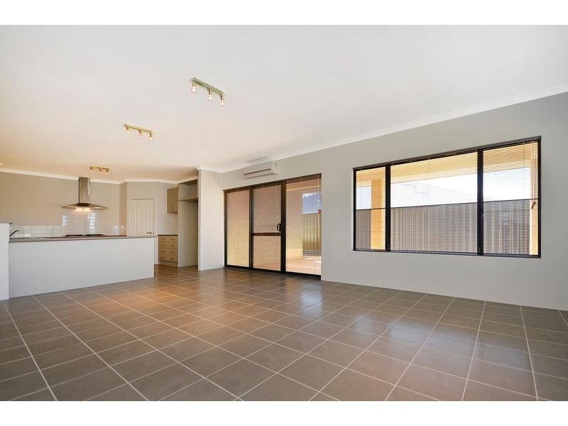 26 Vellum Loop, Aveley WA 6069