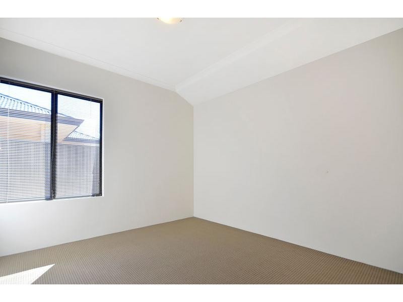 26 Vellum Loop, Aveley WA 6069