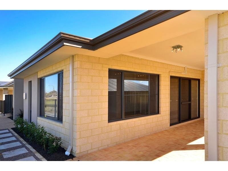 26 Vellum Loop, Aveley WA 6069