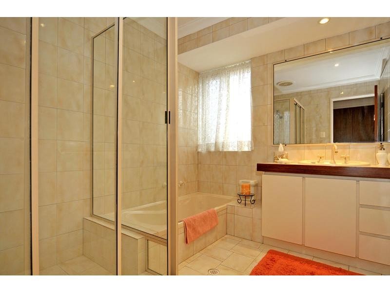 50 Hillcrest Road, Alexander Heights WA 6064