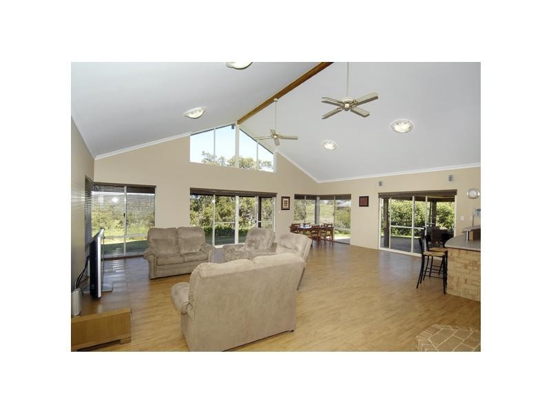 282 Clarkson Road, Bullsbrook WA 6084