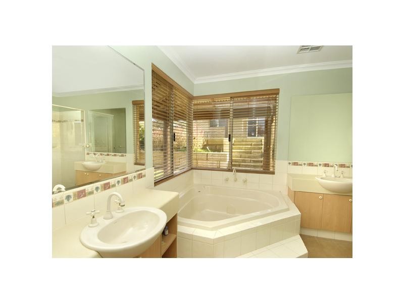 282 Clarkson Road, Bullsbrook WA 6084