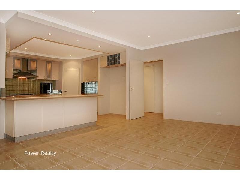 4 Fennell Rise, Darch WA 6065