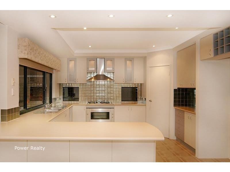 4 Fennell Rise, Darch WA 6065