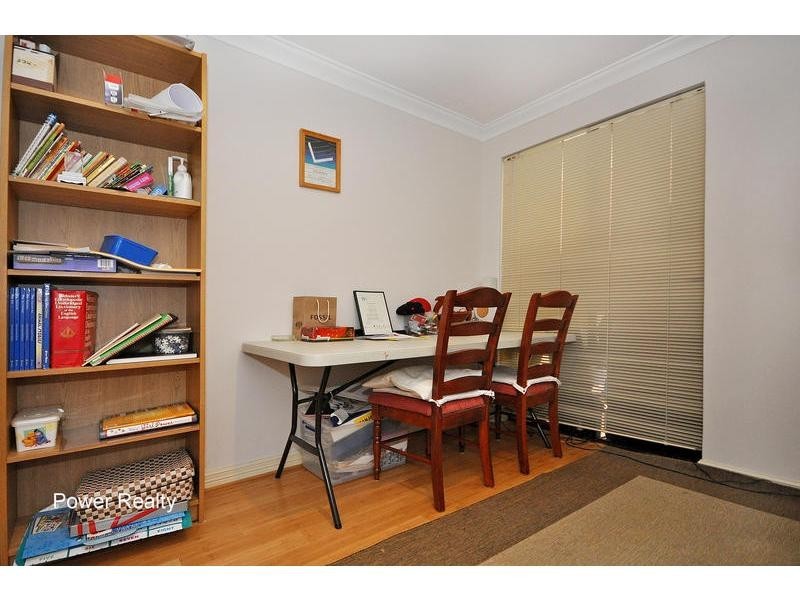 6 Roelands Place, Dianella WA 6059