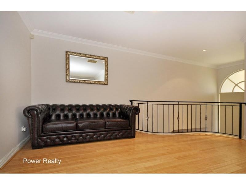 6 Roelands Place, Dianella WA 6059