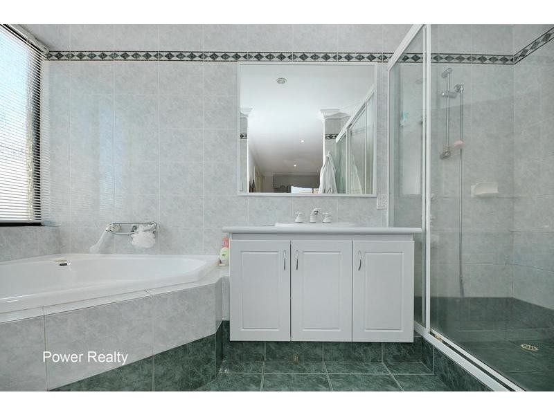 6 Roelands Place, Dianella WA 6059