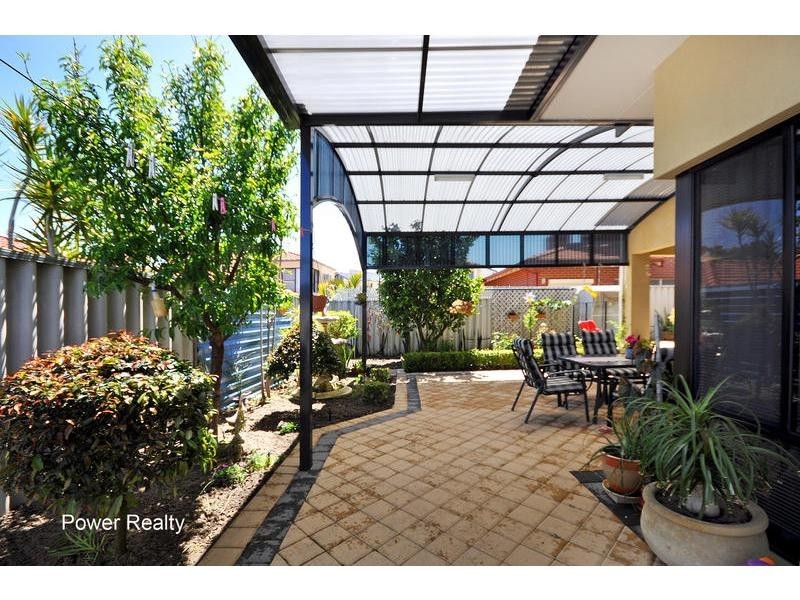 6 Roelands Place, Dianella WA 6059