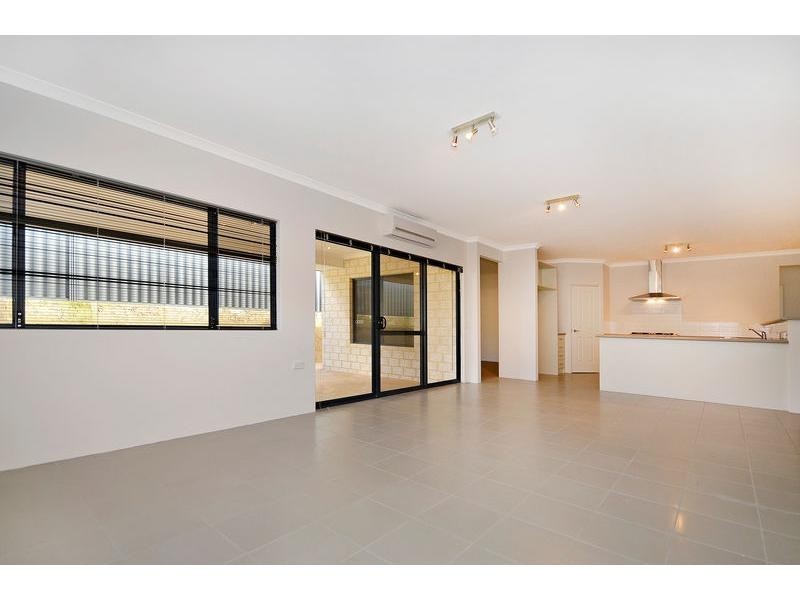 22 Vellum Loop, Aveley WA 6069