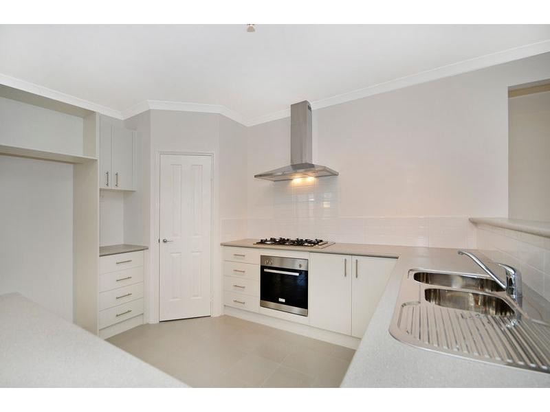 22 Vellum Loop, Aveley WA 6069