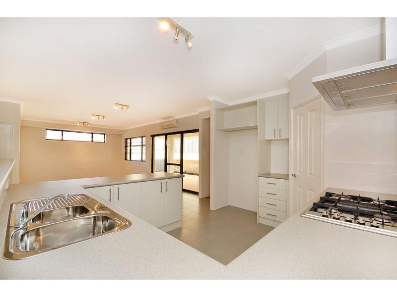 22 Vellum Loop, Aveley WA 6069