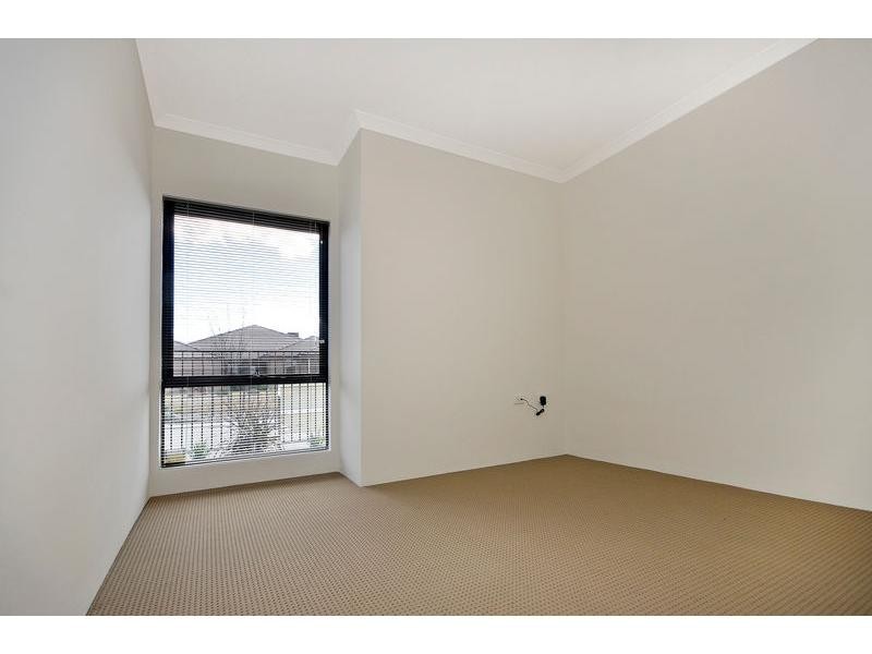 22 Vellum Loop, Aveley WA 6069