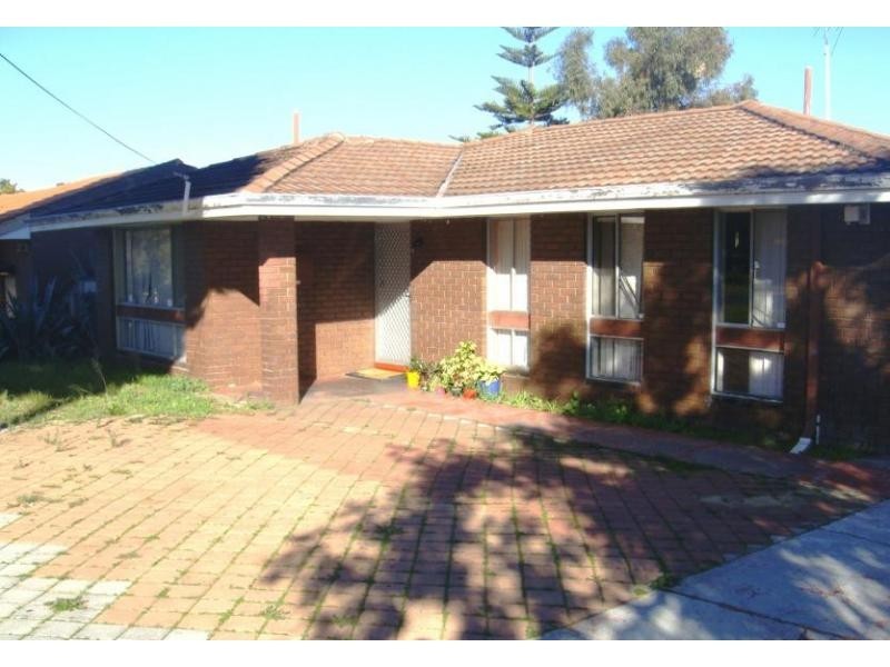 23 Nelligan Avenue, Girrawheen WA 6064