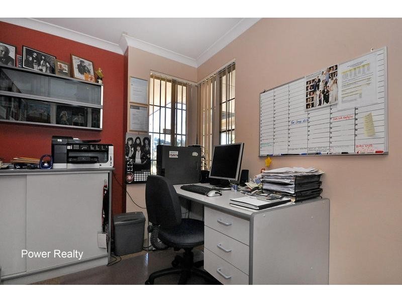 4 Wagtail Rise, Ballajura WA 6066