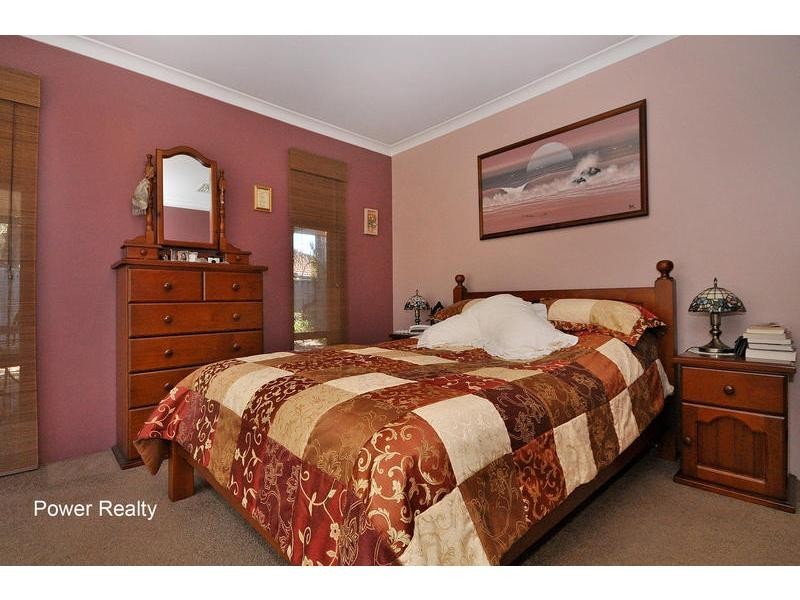 4 Wagtail Rise, Ballajura WA 6066