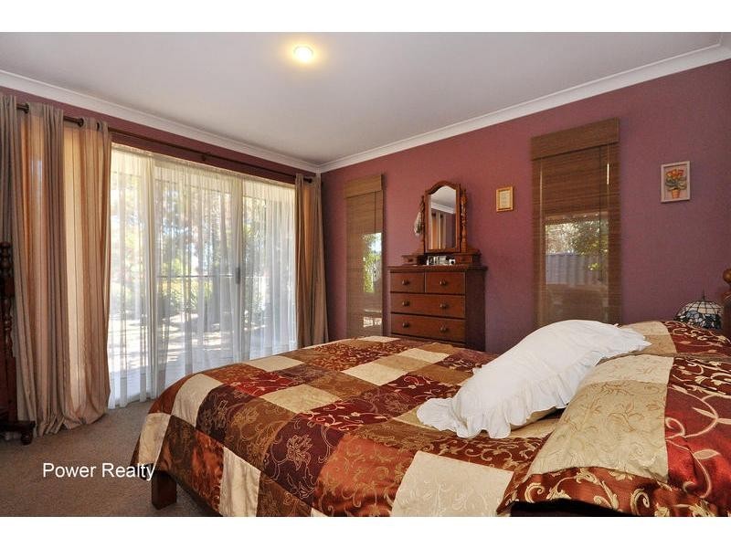 4 Wagtail Rise, Ballajura WA 6066