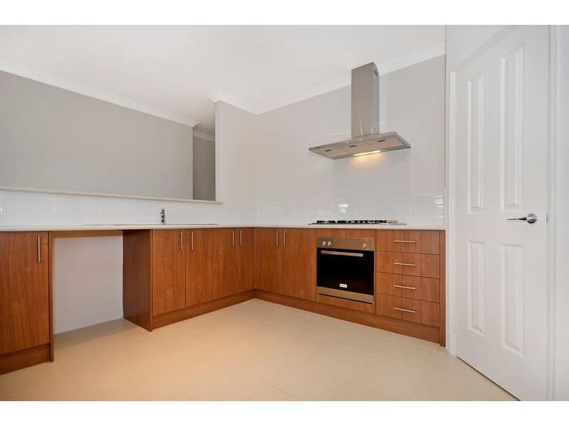 18 Vellum Loop, Aveley WA 6069