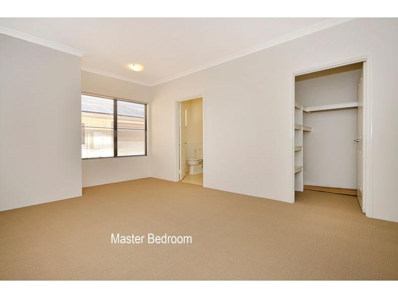 18 Vellum Loop, Aveley WA 6069