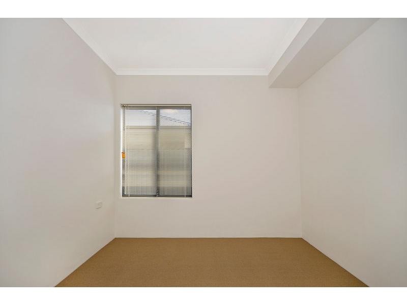 18 Vellum Loop, Aveley WA 6069