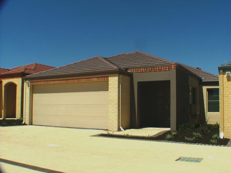 7/1 Tolj Loop, Aveley WA 6069