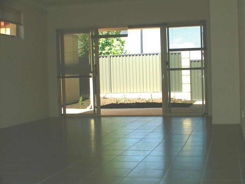 7/1 Tolj Loop, Aveley WA 6069