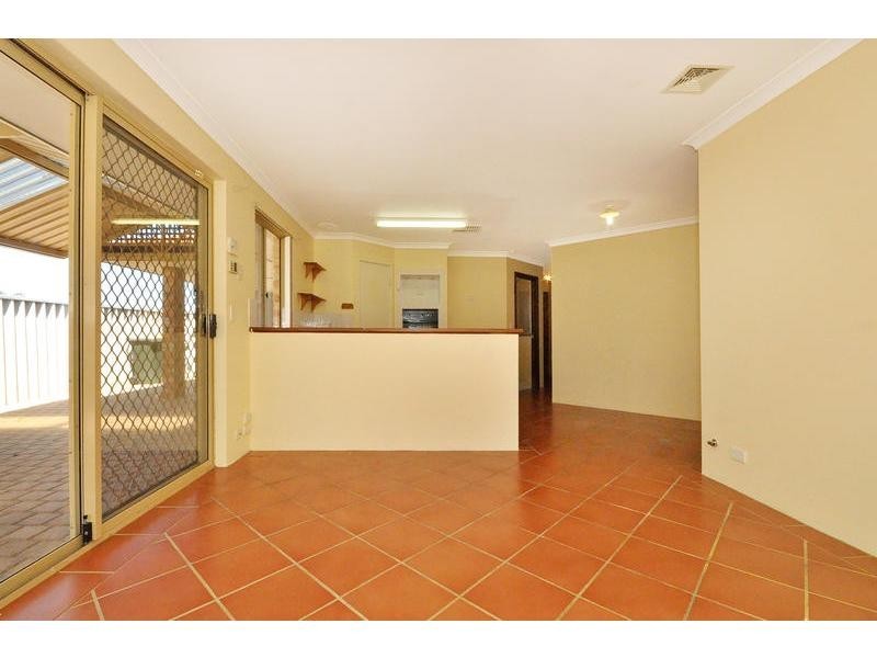 50 Frangipani Loop, Marangaroo WA 6064
