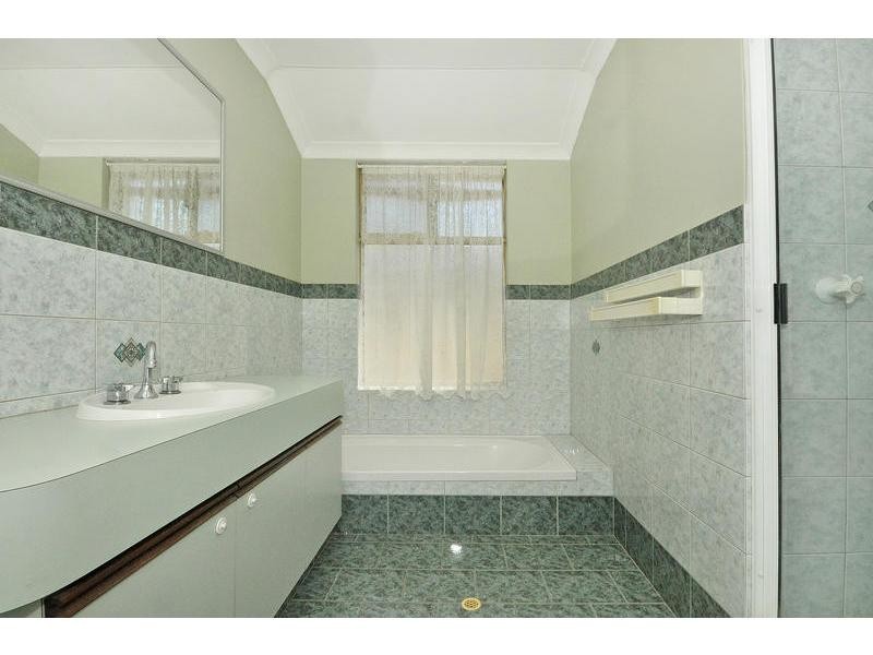 50 Frangipani Loop, Marangaroo WA 6064