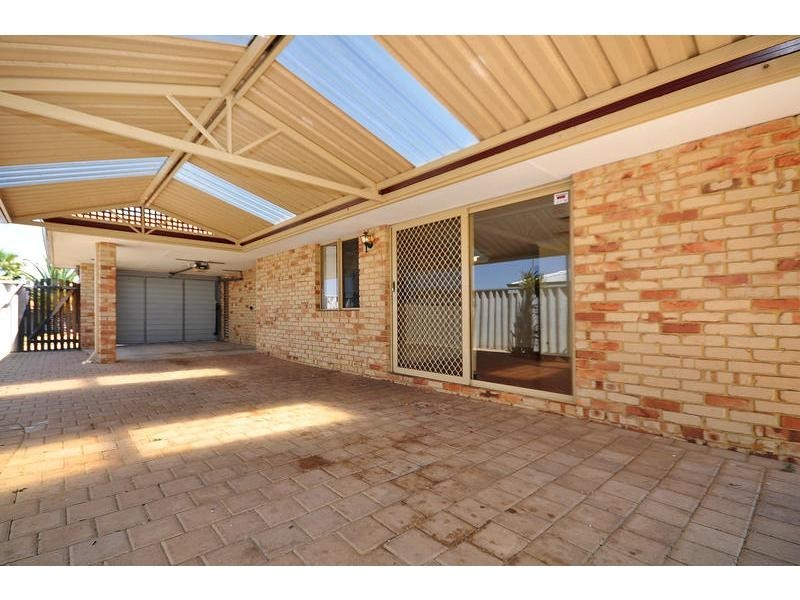 50 Frangipani Loop, Marangaroo WA 6064