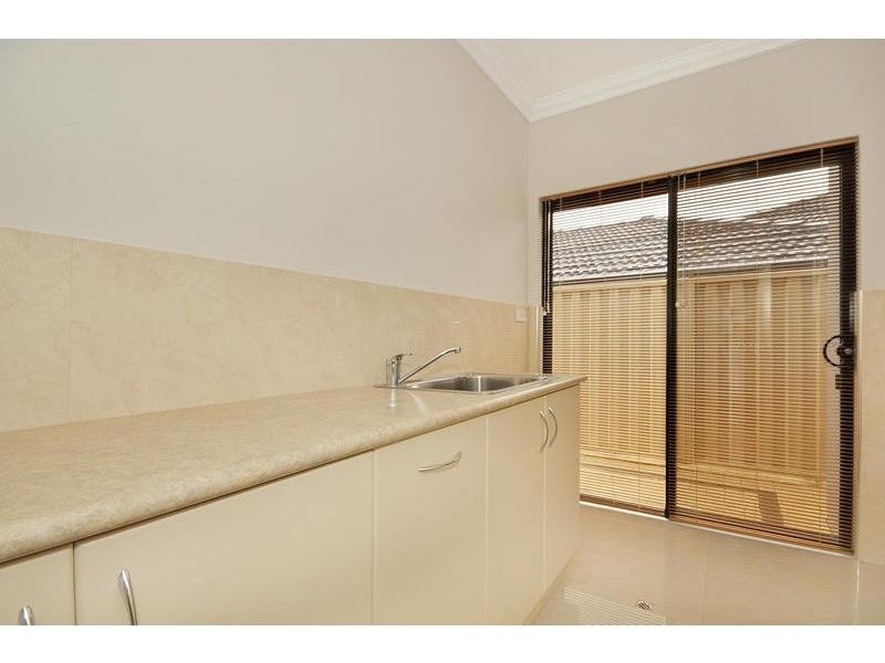 42 Tissington Drive, Darch WA 6065