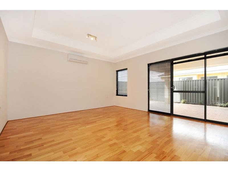 28 Vellum Loop, Aveley WA 6069